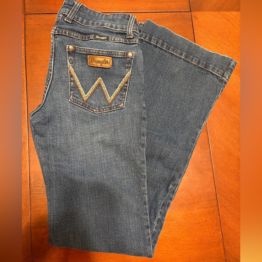 Wrangler Women's Classic Blue Flare Jeans